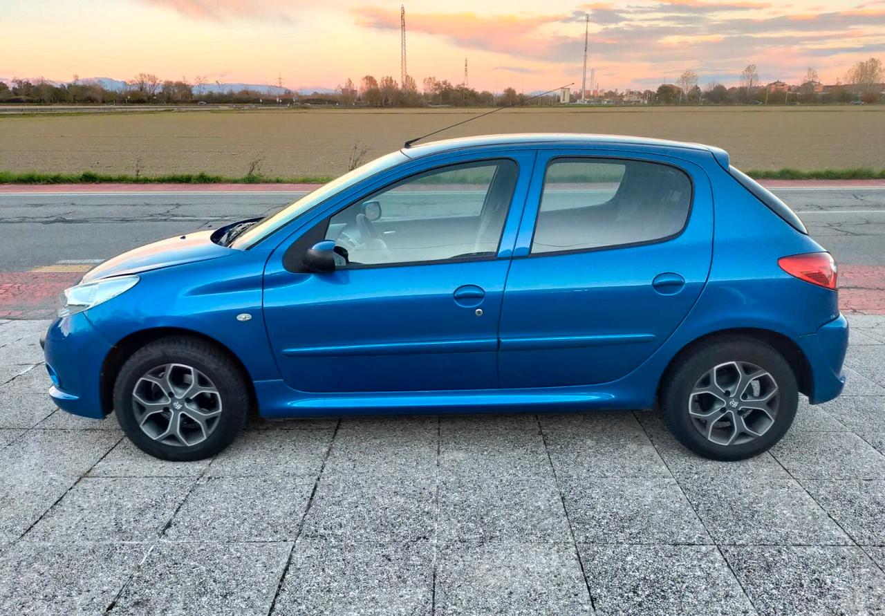 Peugeot 206 Plus 1.1 60CV 5p. Urban neopatentati