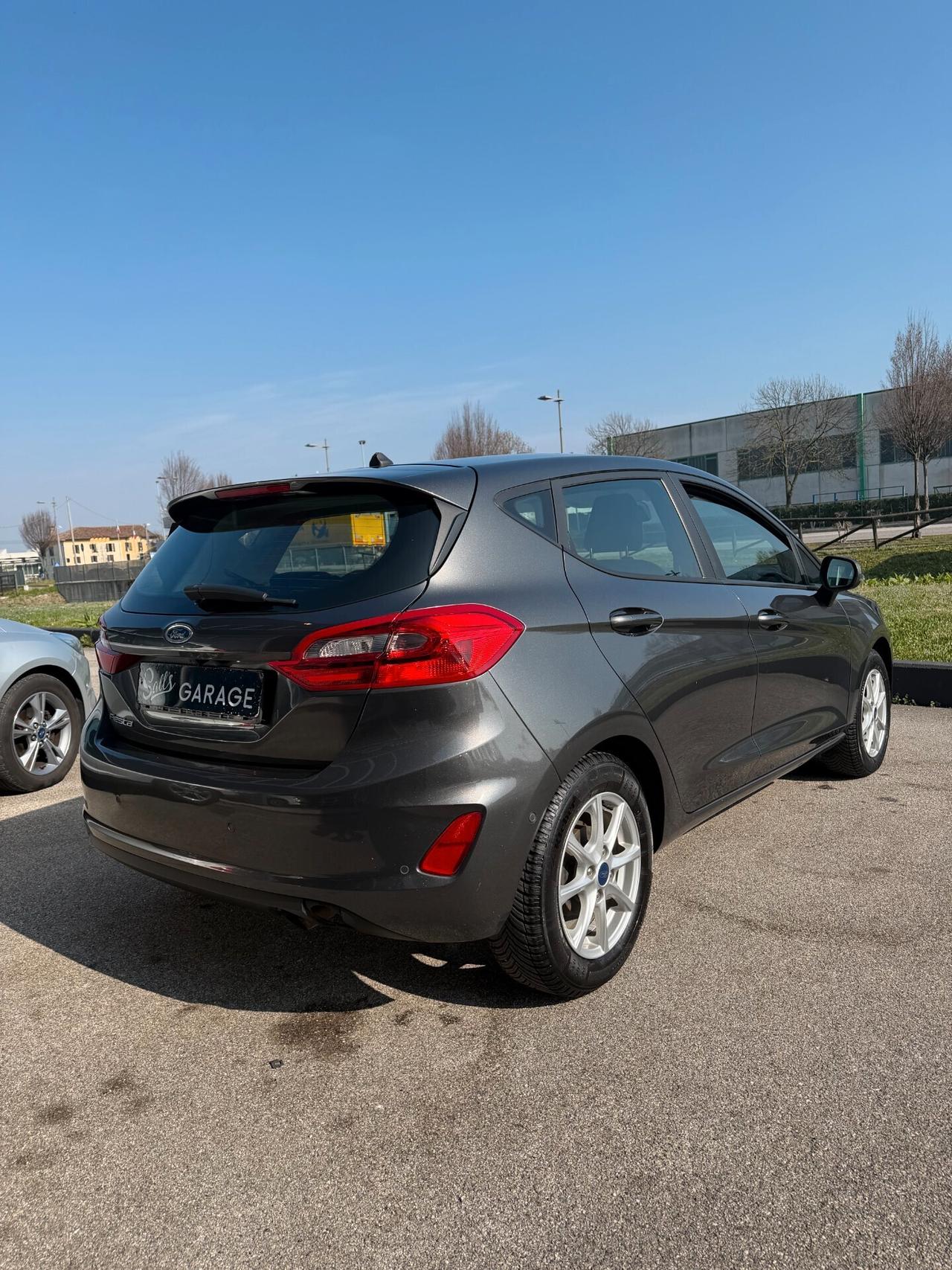 Ford Fiesta 1.1 5 porte Neopatentati