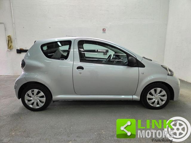 TOYOTA Aygo Active Connect GARANZIA NEOPATENTATI