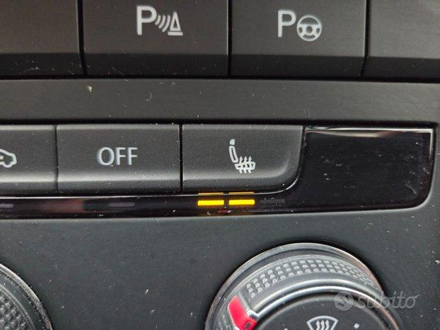 VOLKSWAGEN T-Roc 1.0 TSI Sed risc- app connect-f