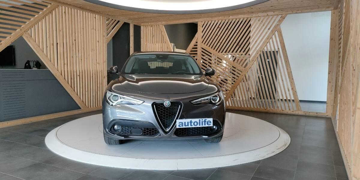 Alfa Romeo Stelvio 2.2 t Business rwd 190cv auto