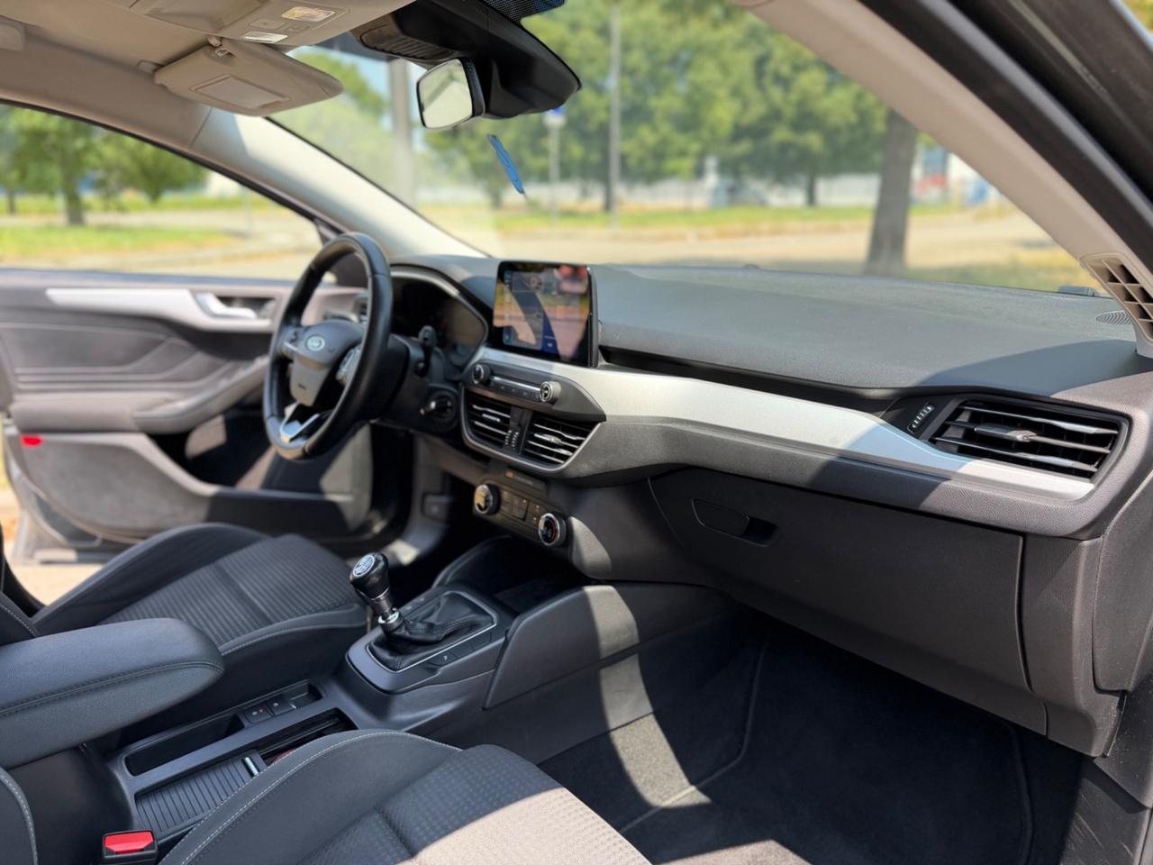 FORD FOCUS BUSINESS FULL OPTIONAL OK NEOPATENTATI FULL LED GARANZIA 24 MESI