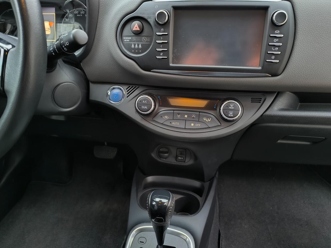 Toyota Yaris 1.5 Hybrid 5 porte Business