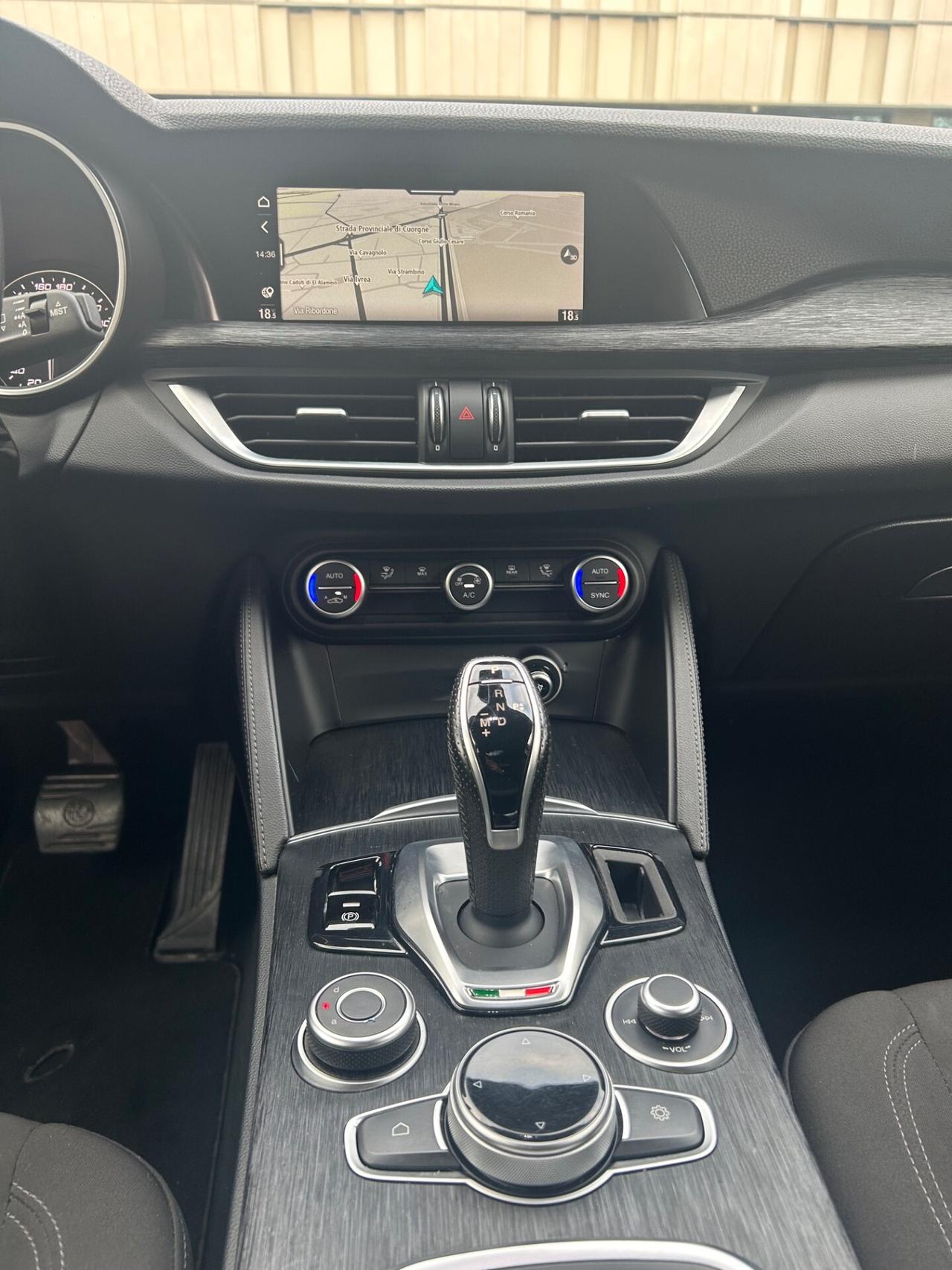 Alfa Romeo Stelvio 2.2 Turbodiesel 160 CV AT8 RWD Business