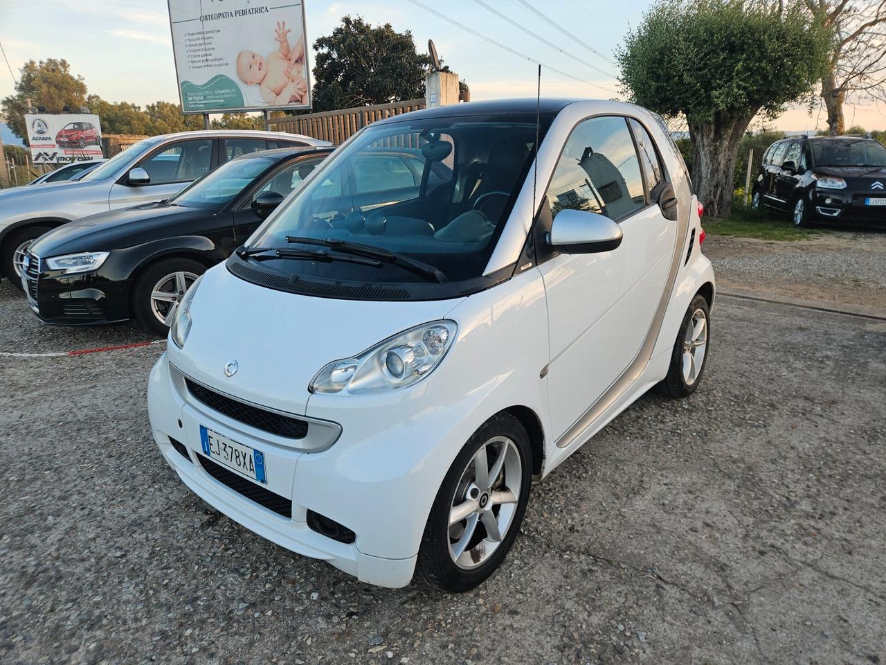 Smart ForTwo 1000 52 kW MHD coupé passion