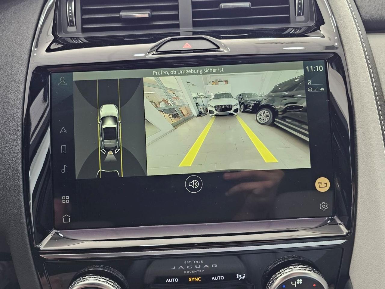 Jaguar E-Pace R-Dynamic SE Navi Camera Tetto C.20" LED BlackPack