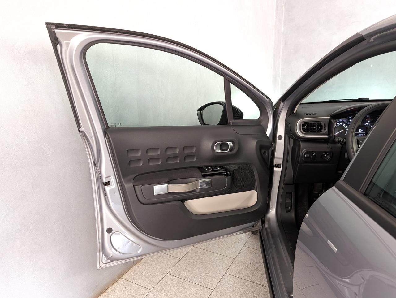 Citroen C3 1.2 puretech 83cv Feel Business