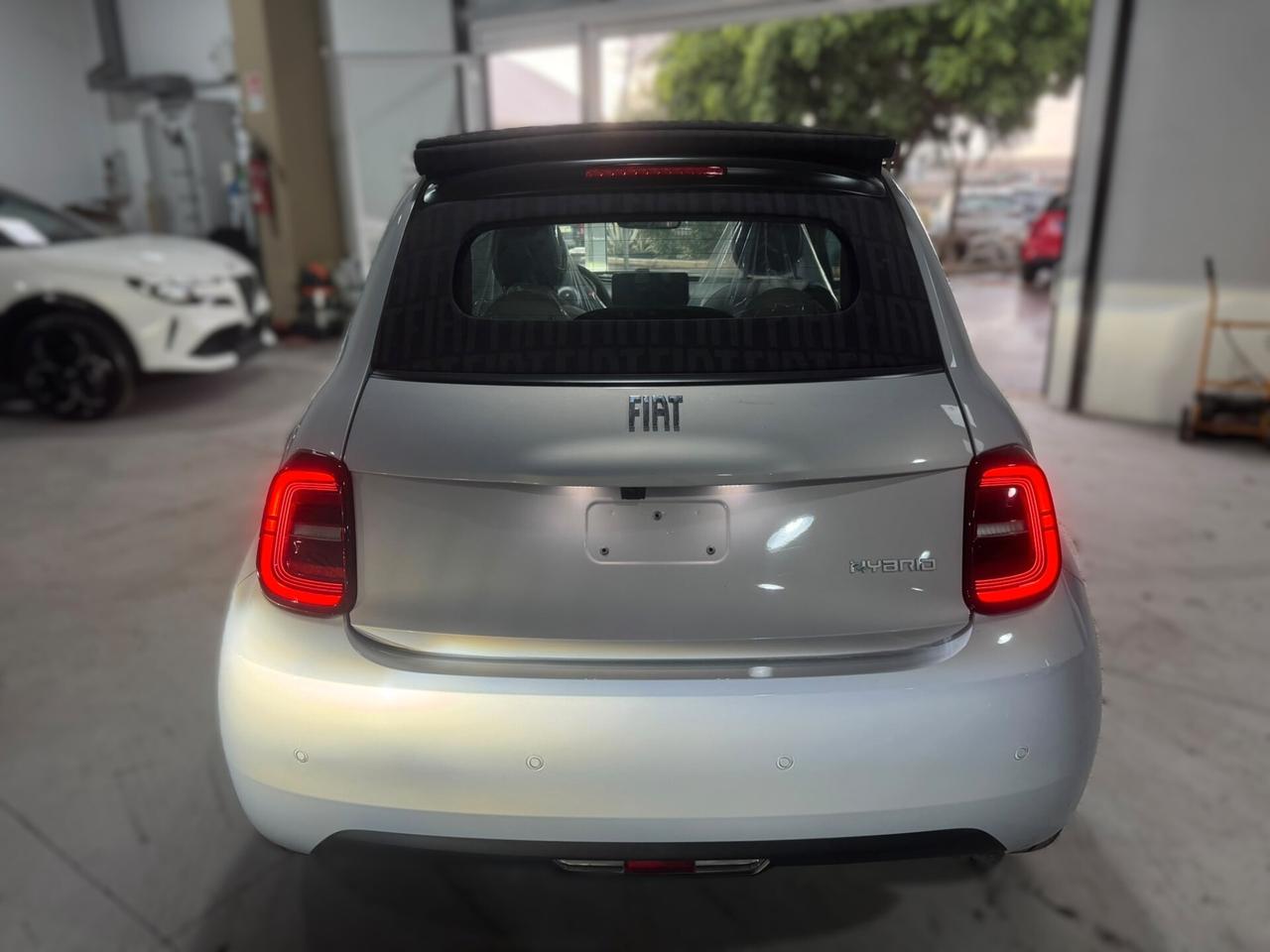 Fiat 500 C 1.0 Hybrid LA PRIMA