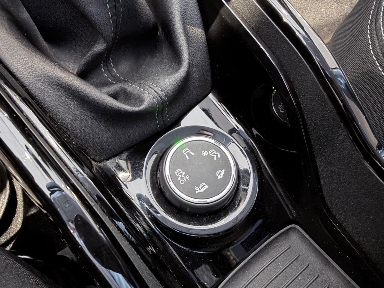 Peugeot 2008 - 2016 BlueHDi 100 Allure