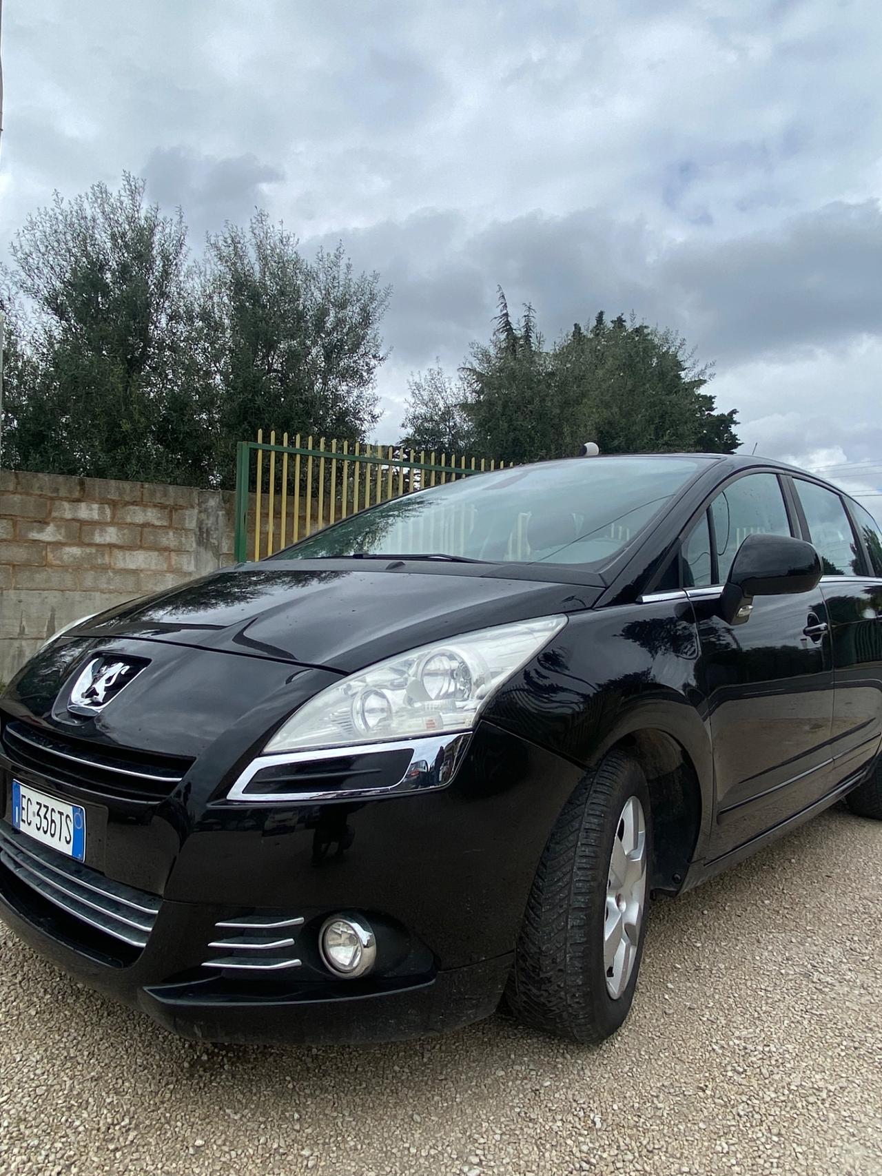 Peugeot 5008 1.6 HDi 110CV Business