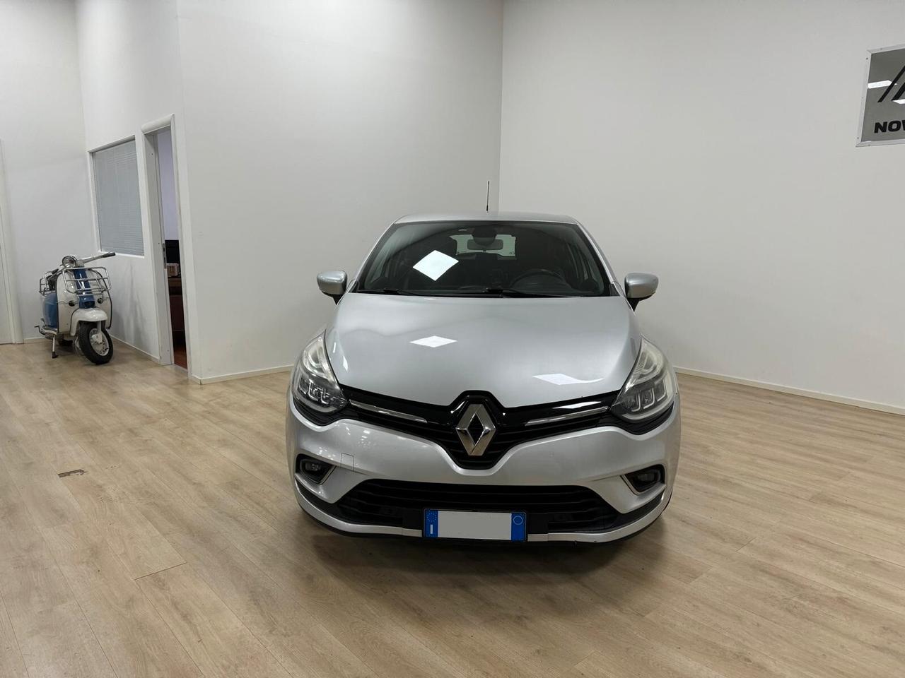 Renault Clio dCi 8V 75CV Start&Stop 5 porte ***** NEOPATENTATI*****