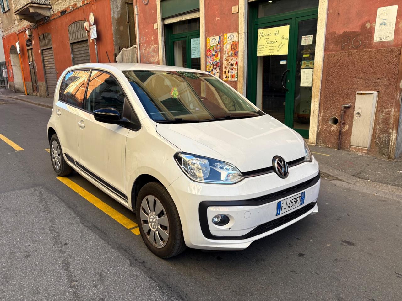 Volkswagen up! 1.0 75 CV 5p. high up!