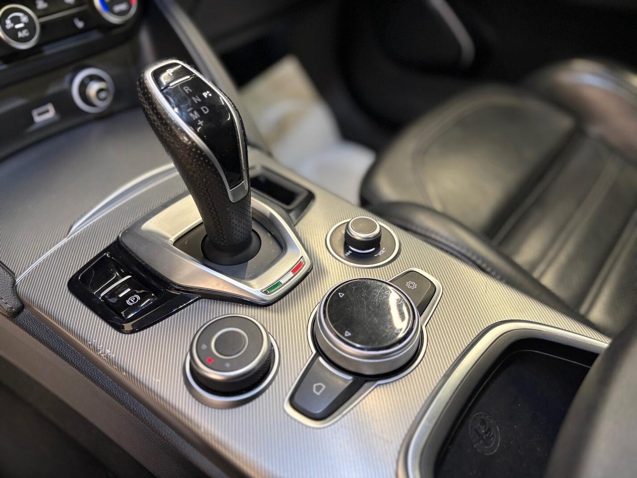 Alfa Romeo Stelvio 2.2 210 CV Q4 Veloce Full 2021