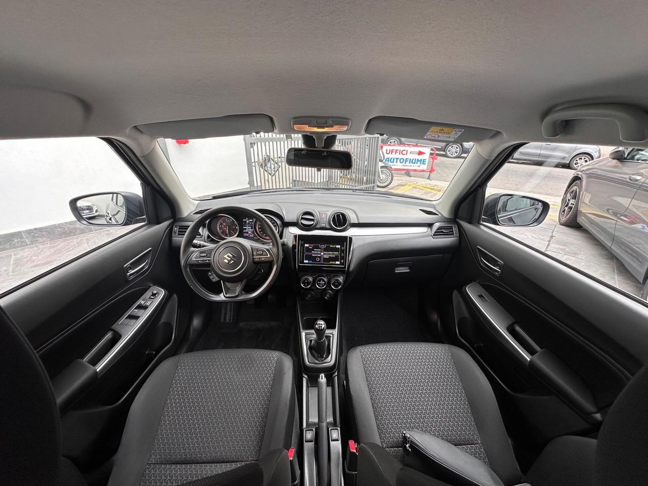 Suzuki Swift 1.2 Hybrid Top