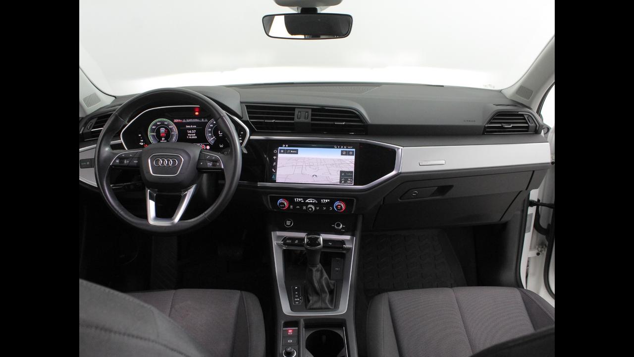 AUDI Q3 I 2019 Sportback - Q3 Sportback 45 1.4 tfsi e Business Plus s-tronic