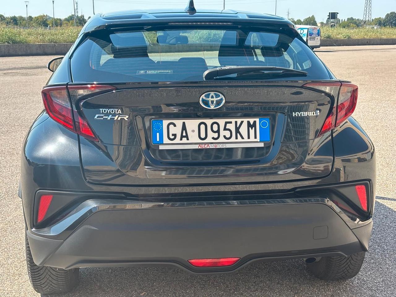 Toyota C-HR 1.8 Hybrid E-CVT Business