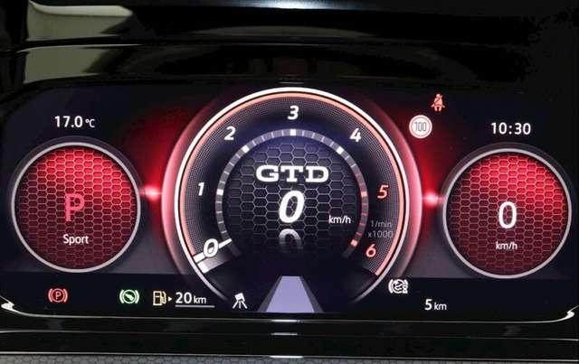 Volkswagen Golf GTD GTD VIII DSG NAVI PDC KAMERA IQ LED MATRIX 19"