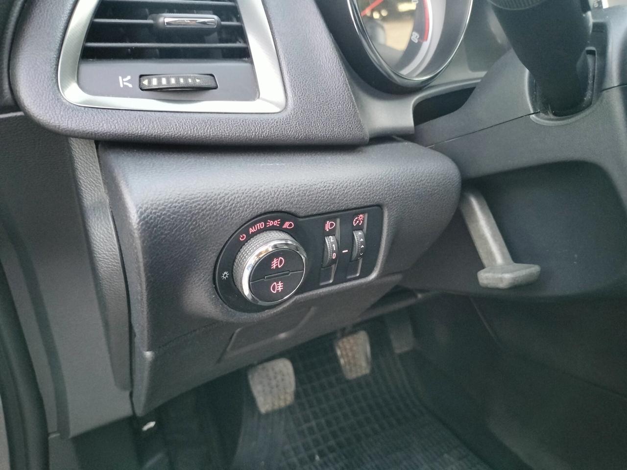 Opel Astra 1.7 CDTI 125CV 5 porte Cosmo