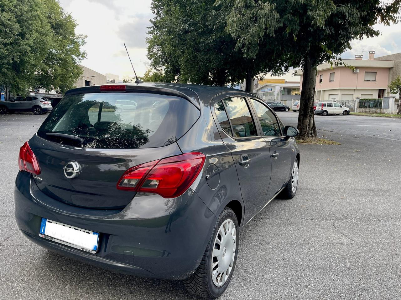 Opel Corsa 1.4 90CV GPL Tech 5 porte Innovation per Neopatentati 2017