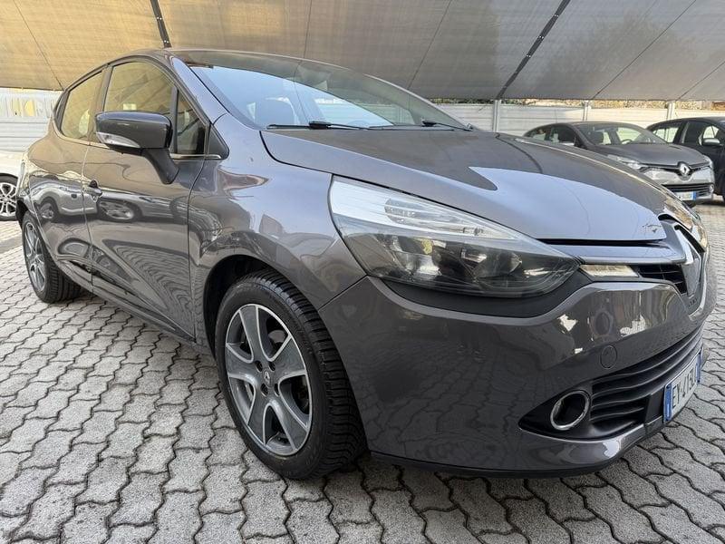 Renault Clio Clio 5p 1.2 Costume National DUEL 75cv FULL OPTIONAL
