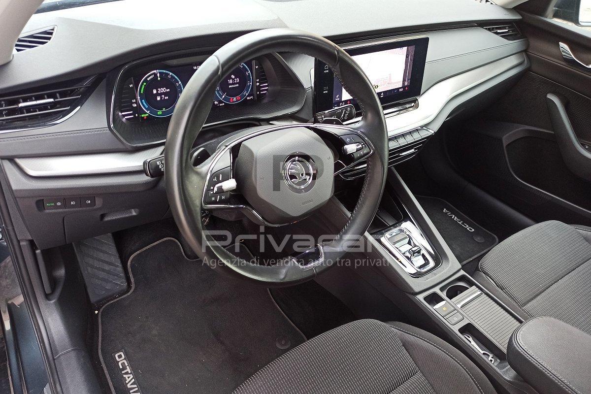 SKODA Octavia iV 1.4 TSI Plug-In Hybrid DSG Wagon Executive