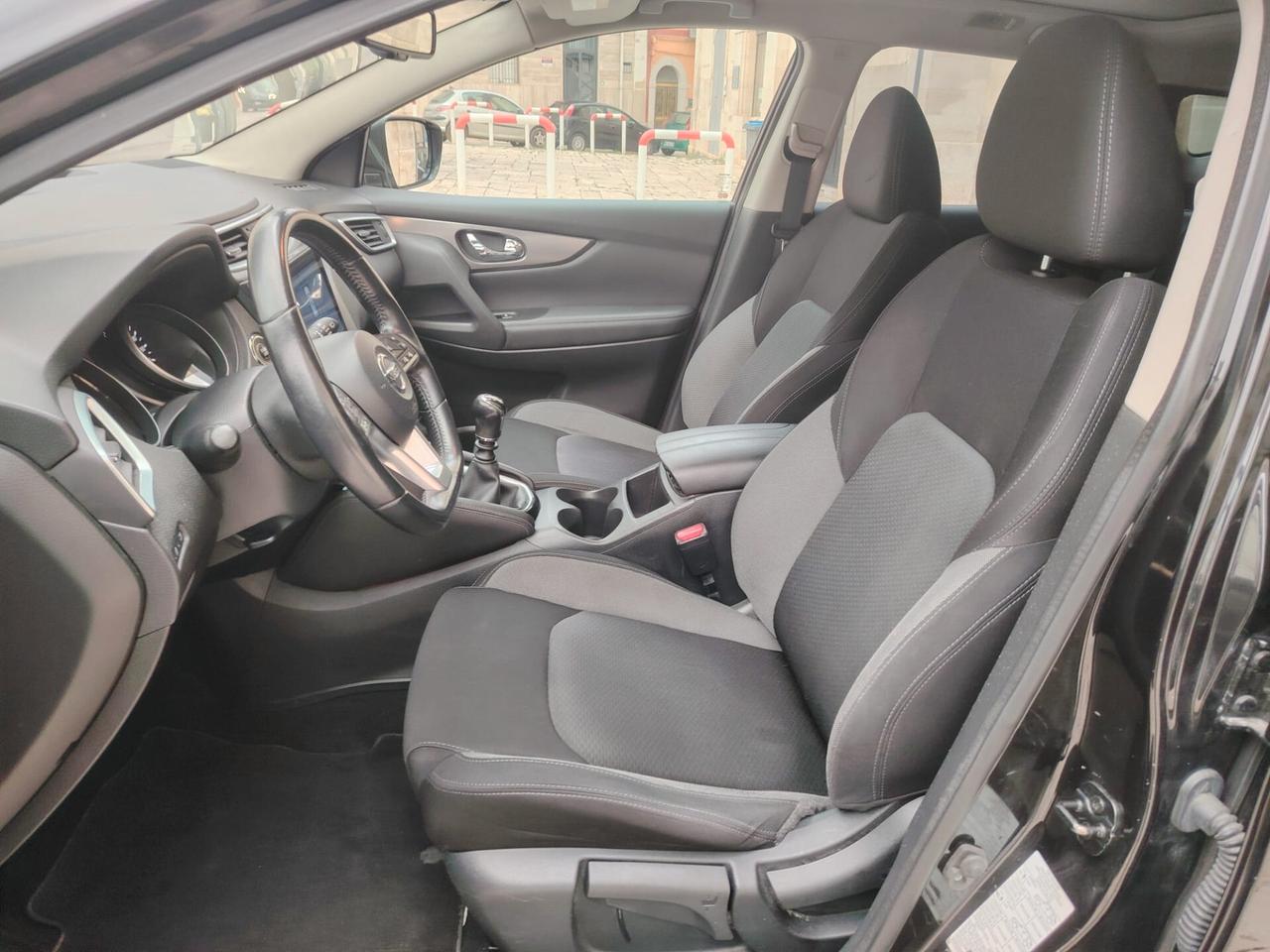 Nissan Qashqai 1.5 dCi N-Connecta