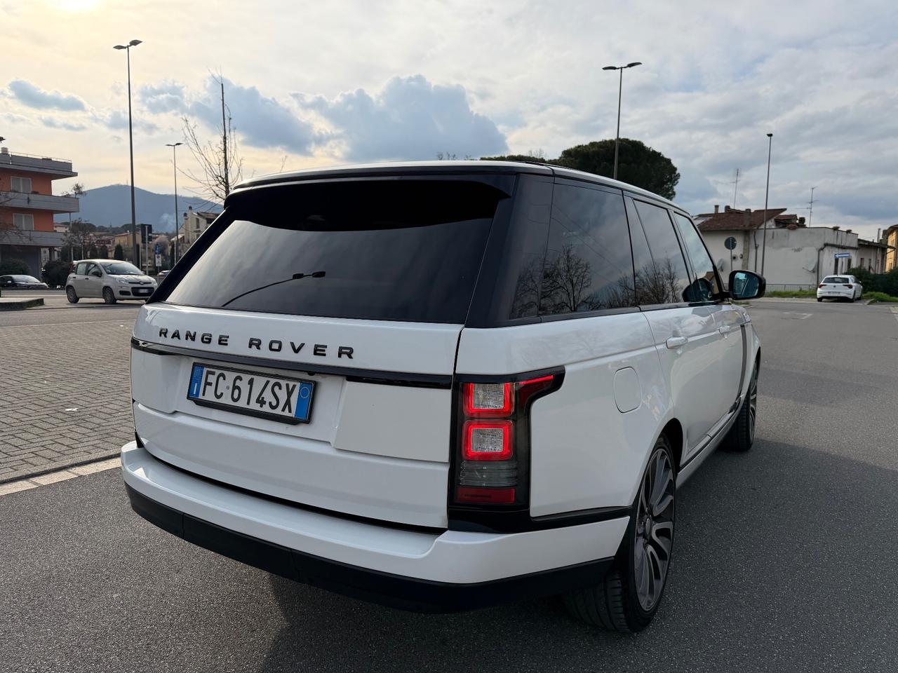 Land Rover Range Rover Vogue 3.0TDV6 black edition