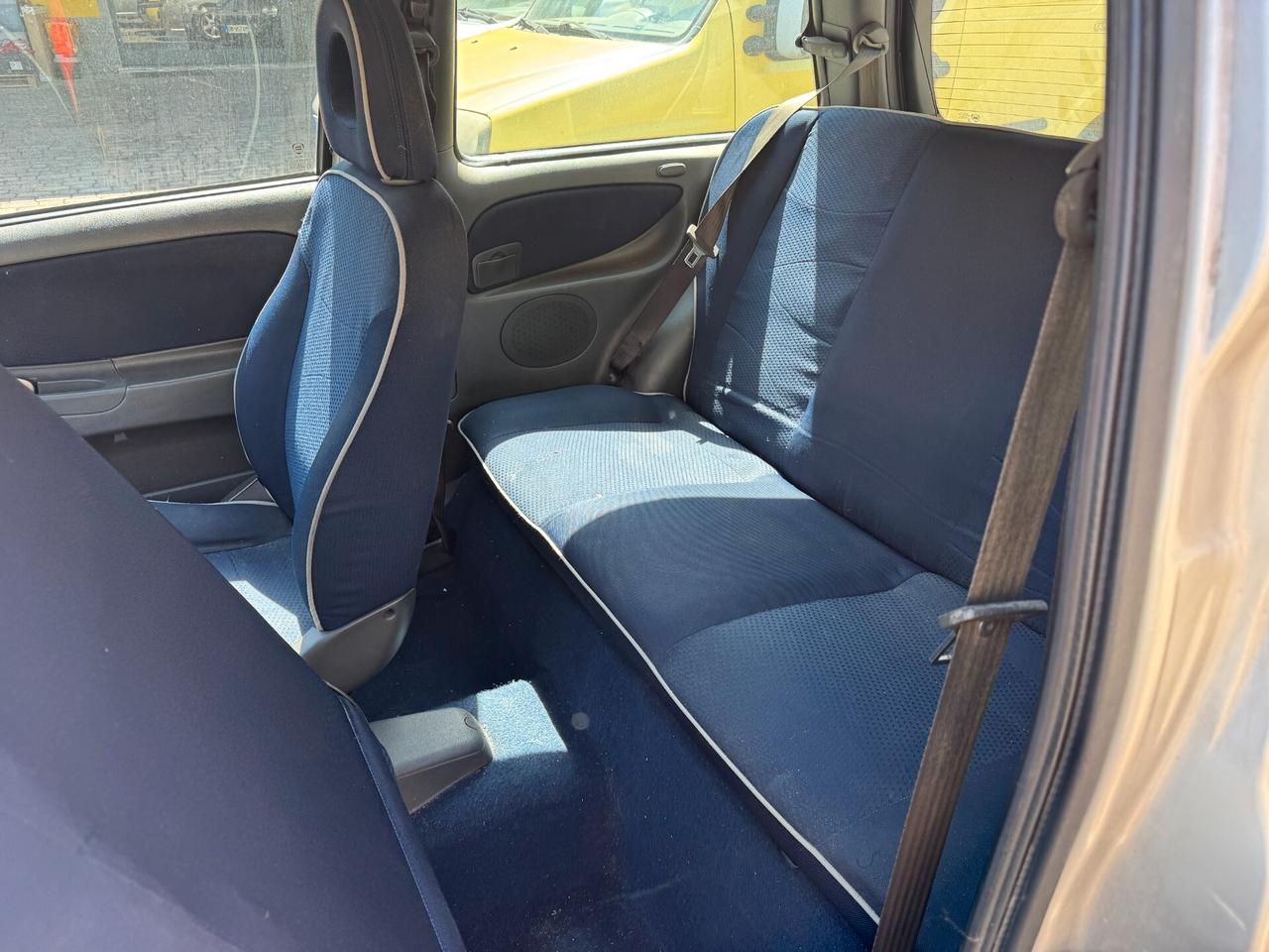 Lancia Y 1.2i cat Elefantino Blu