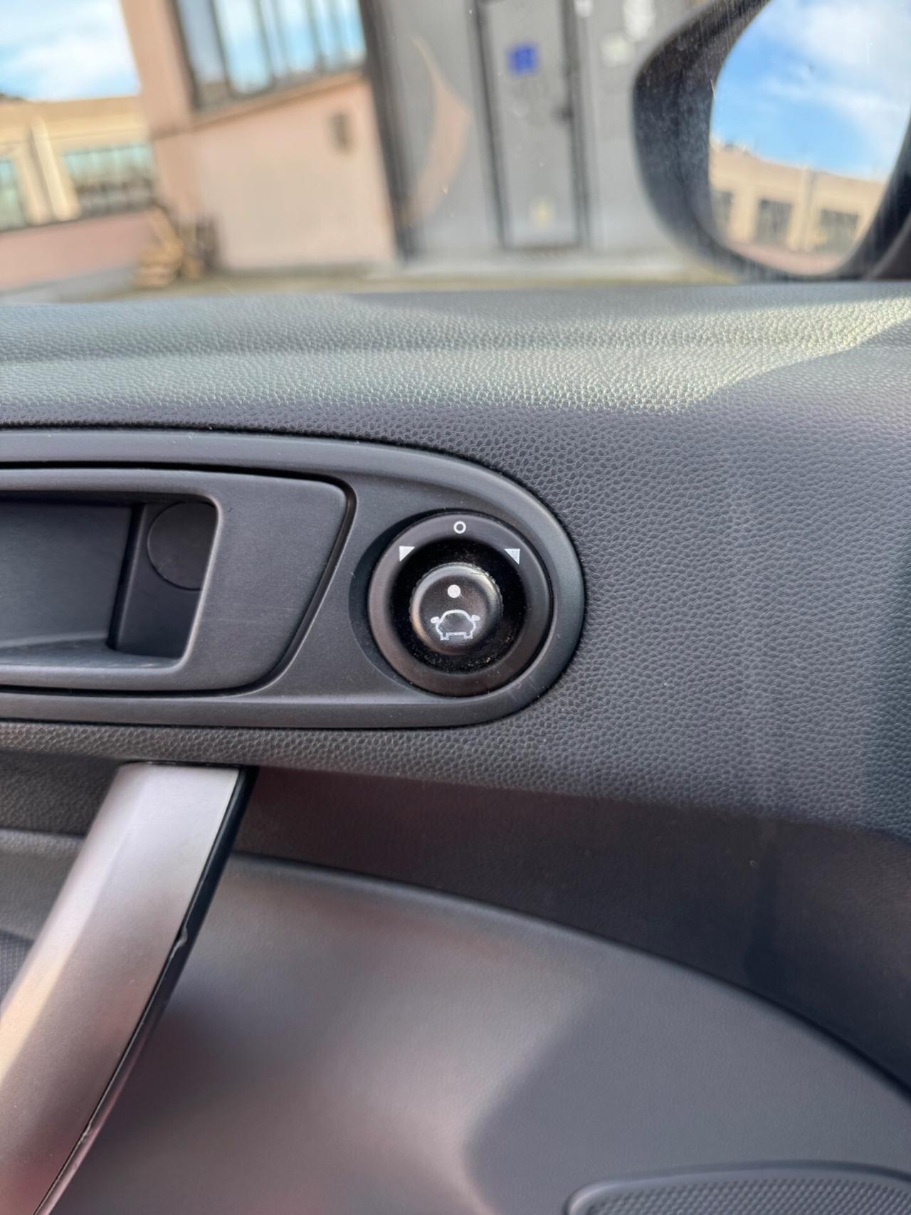 FORD FIESTA 1.4 TDCI 5.P GARANZIA 12 MESI