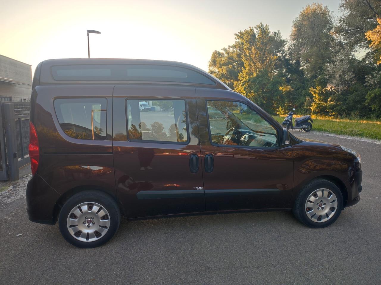 FIAT DOBLO 2012 BENZINA PEDANA DISABILI ELETTRICA TETTO ALTO