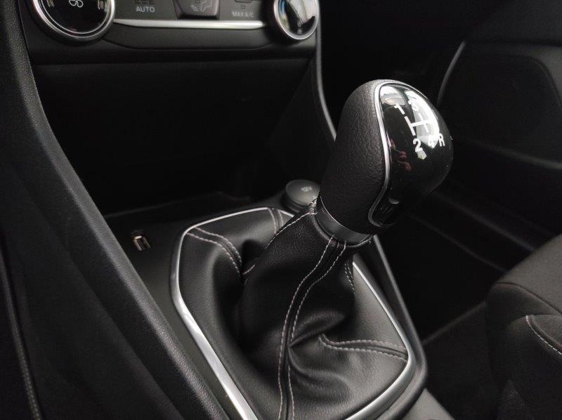 FORD Fiesta 7ª serie - Fiesta 1.1 75 CV 5 porte Titanium