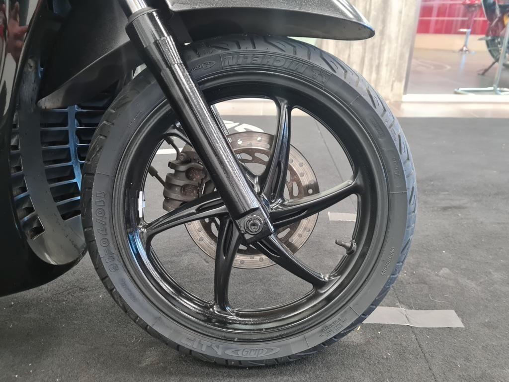 Honda SH 300 i