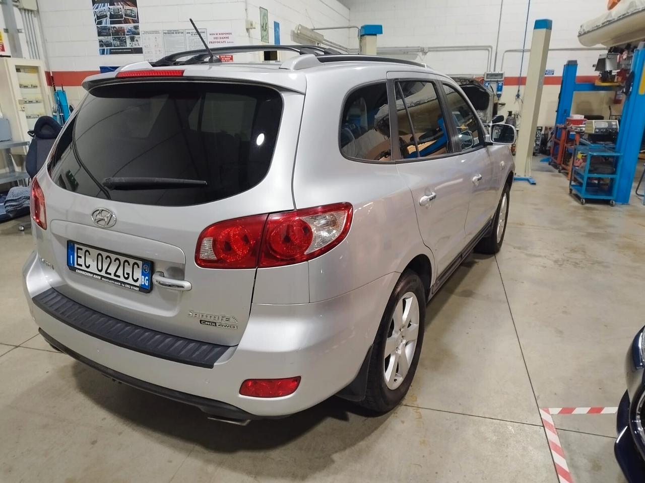 Hyundai Santa Fe Santa Fe 2.2 CRDi VGT aut.Dyn. Top 5p.ti