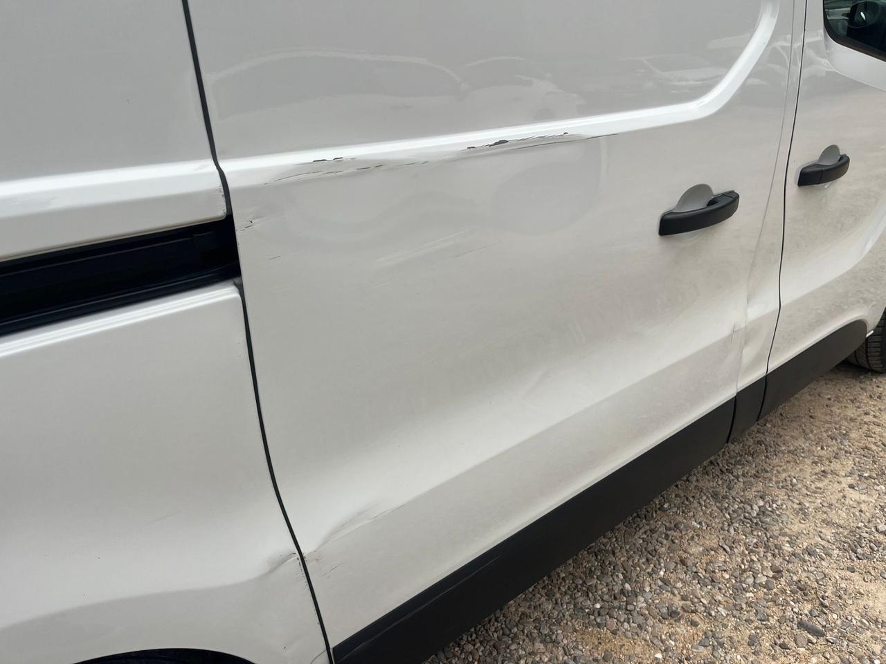 Renault Trafic T27 2.0 dCi 120CV PC-TN Furgone Ice Plus