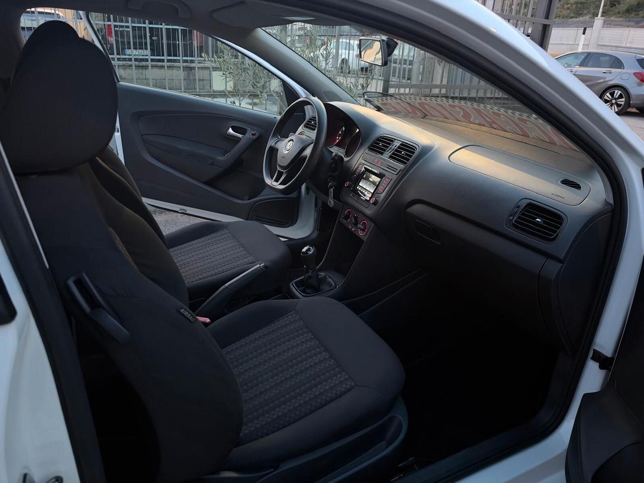 Volkswagen POLO 1.0 Trendline BENZINA
