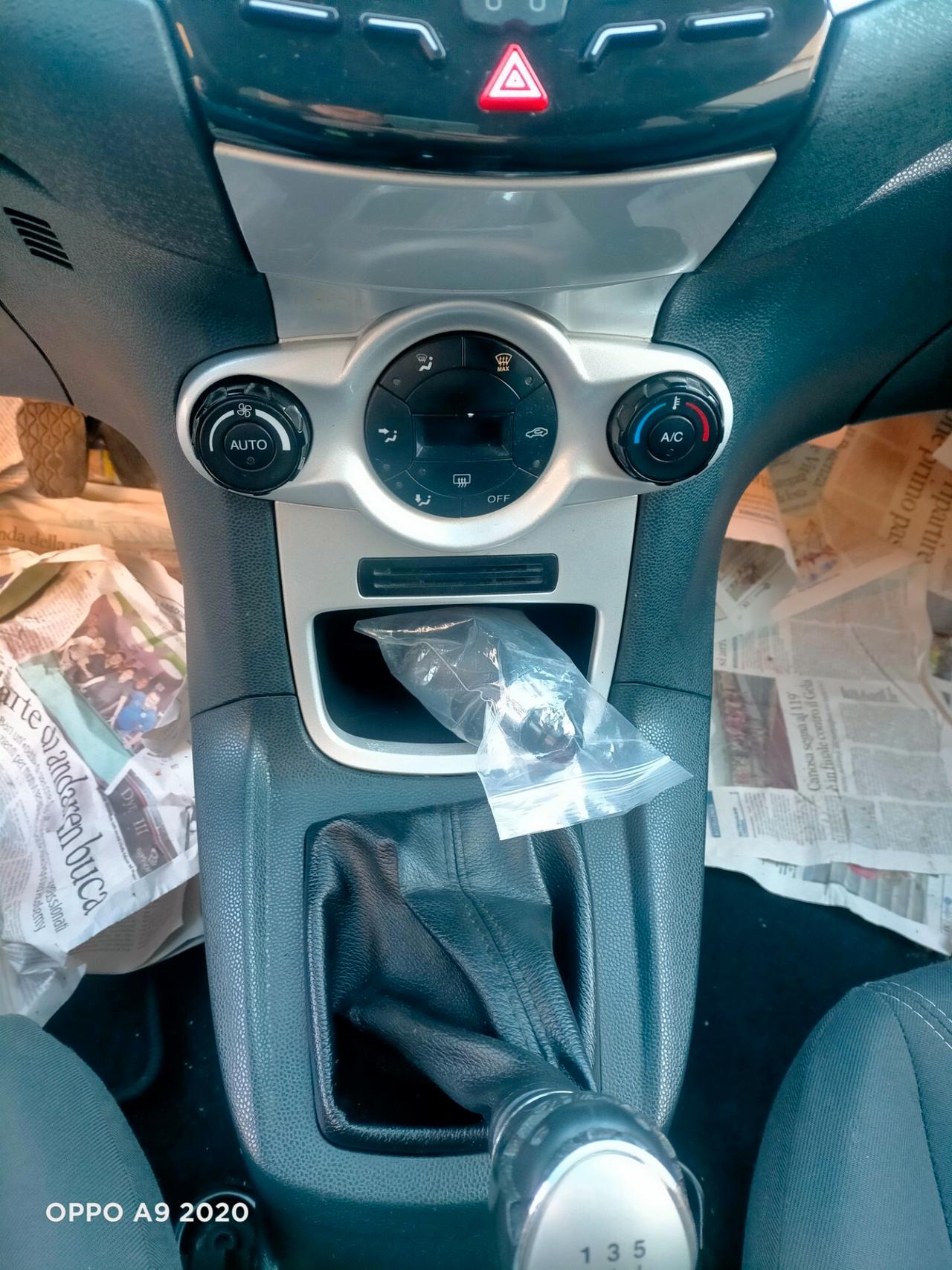 Ford Fiesta 1.4 TDCi 70CV 5 porte Titanium