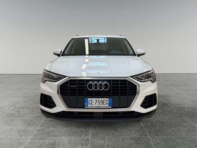 AUDI Q3 35 TDI quattro S tronic Business