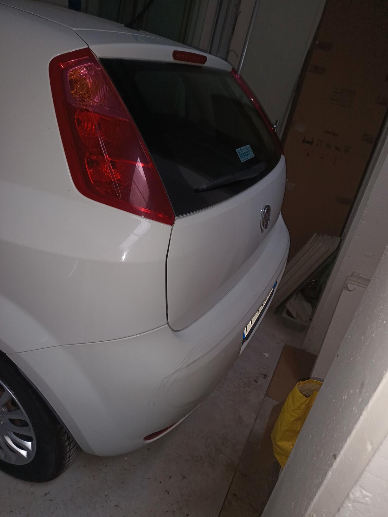 Fiat Punto 1.2 FIRE 4 cilindri 5 porte neopatentati