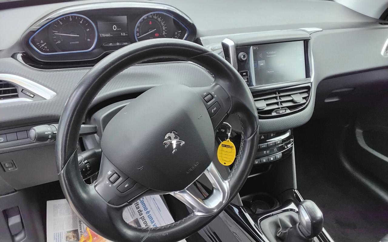 Peugeot 2008 BlueHDi 100 Allure