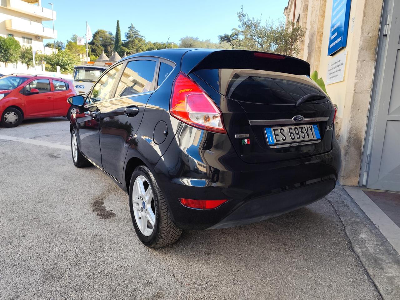 Ford Fiesta 1.5 TDCi 75CV 5 porte Titanium