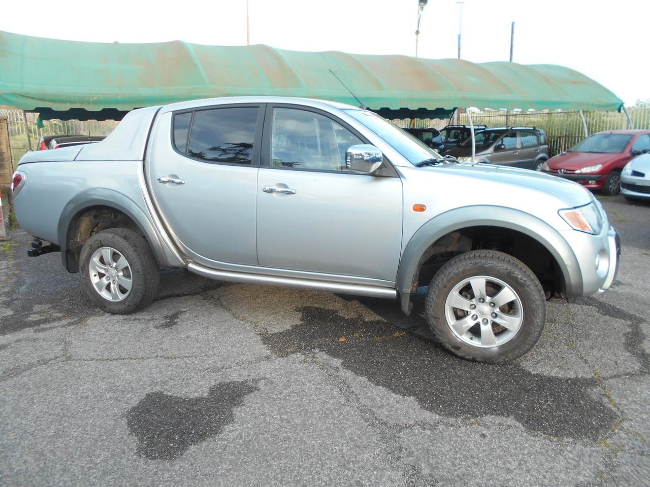Mitsubishi L200 2.5 DI-D/136CV Doppia Cab Intense HARDTOP 4X4