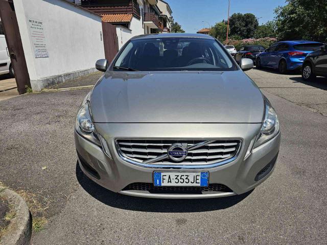 VOLVO S60 D3 Momentum