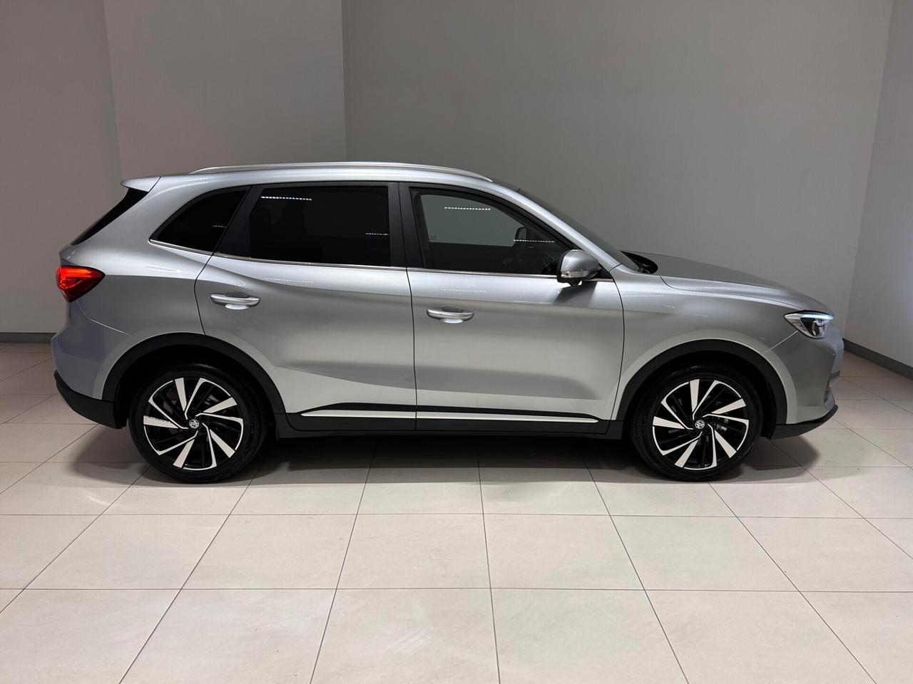 MG ZS 1.5 HYBRID LUXURY *SENZA OBBLIGO DI FINANZIAMENTO!*