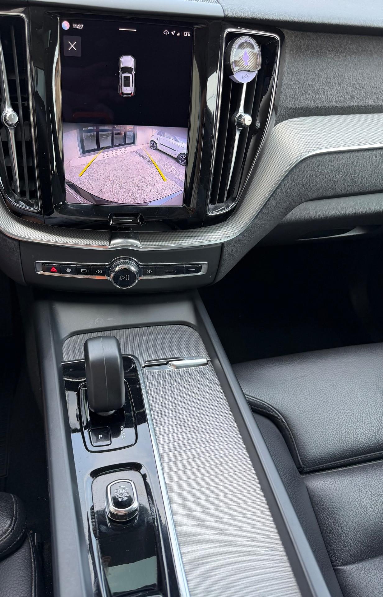 Volvo XC 60 XC60 B4 (d) automatico Plus Dark