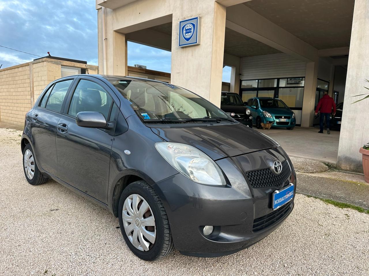 Toyota Yaris 1.3 5pt Benz Navi 2007 Garantita