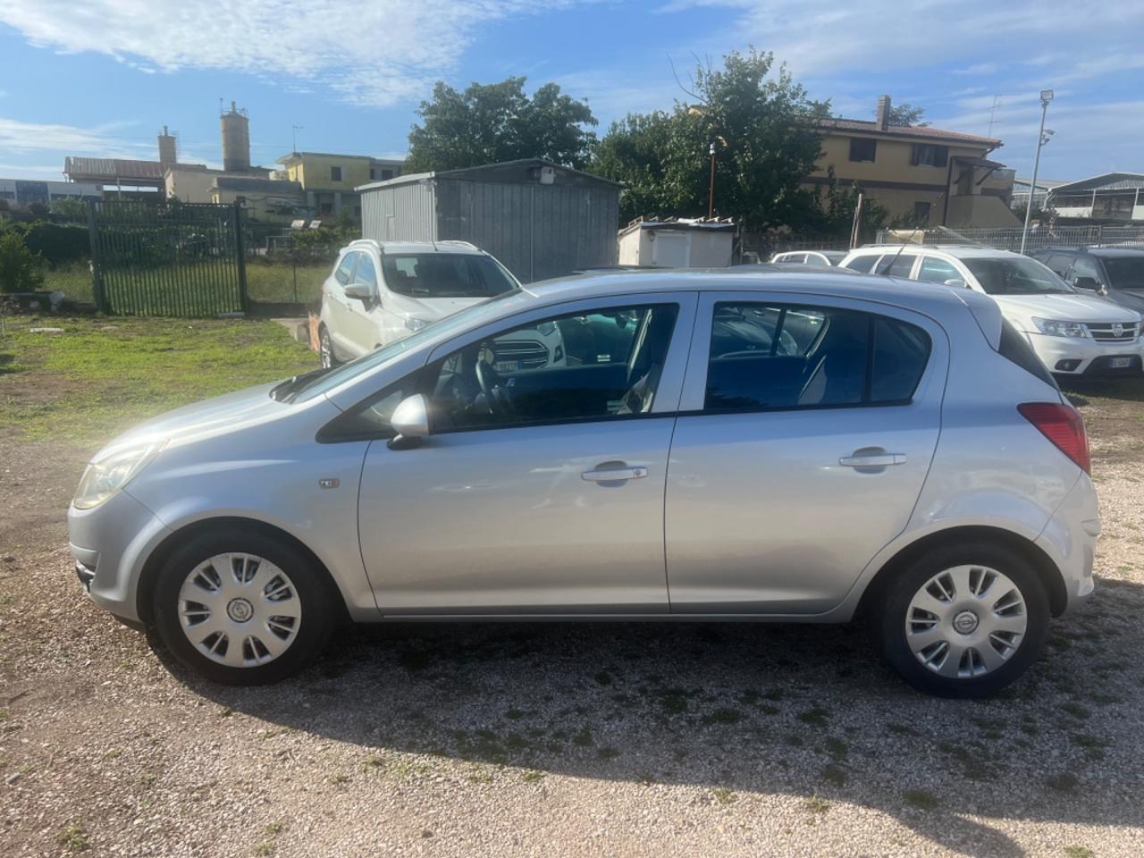 Opel Corsa 1.2 5 porte Enjoy