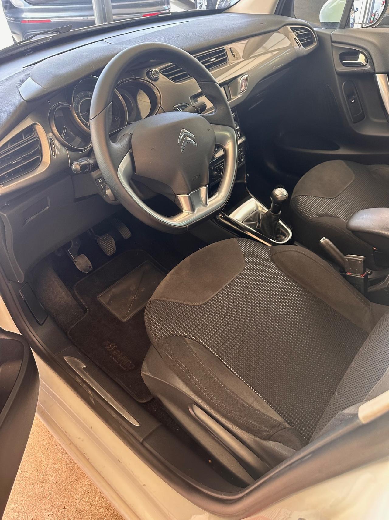 Citroen C3 1.1 Benz 60 Cv 5p Exclusive WHYTE