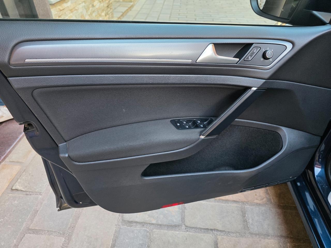 Volkswagen Golf 1.6 TDI 5p. Highline BlueMotion Technology