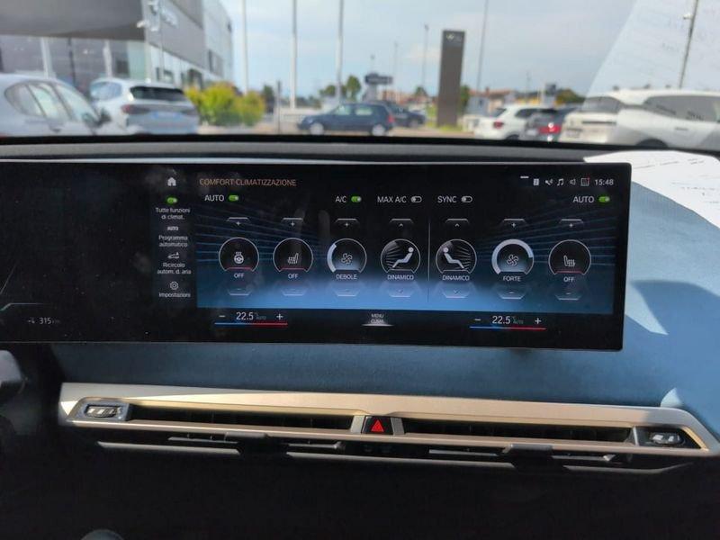 BMW iX XDRIVE40 PACCHETTO SPORTIVO