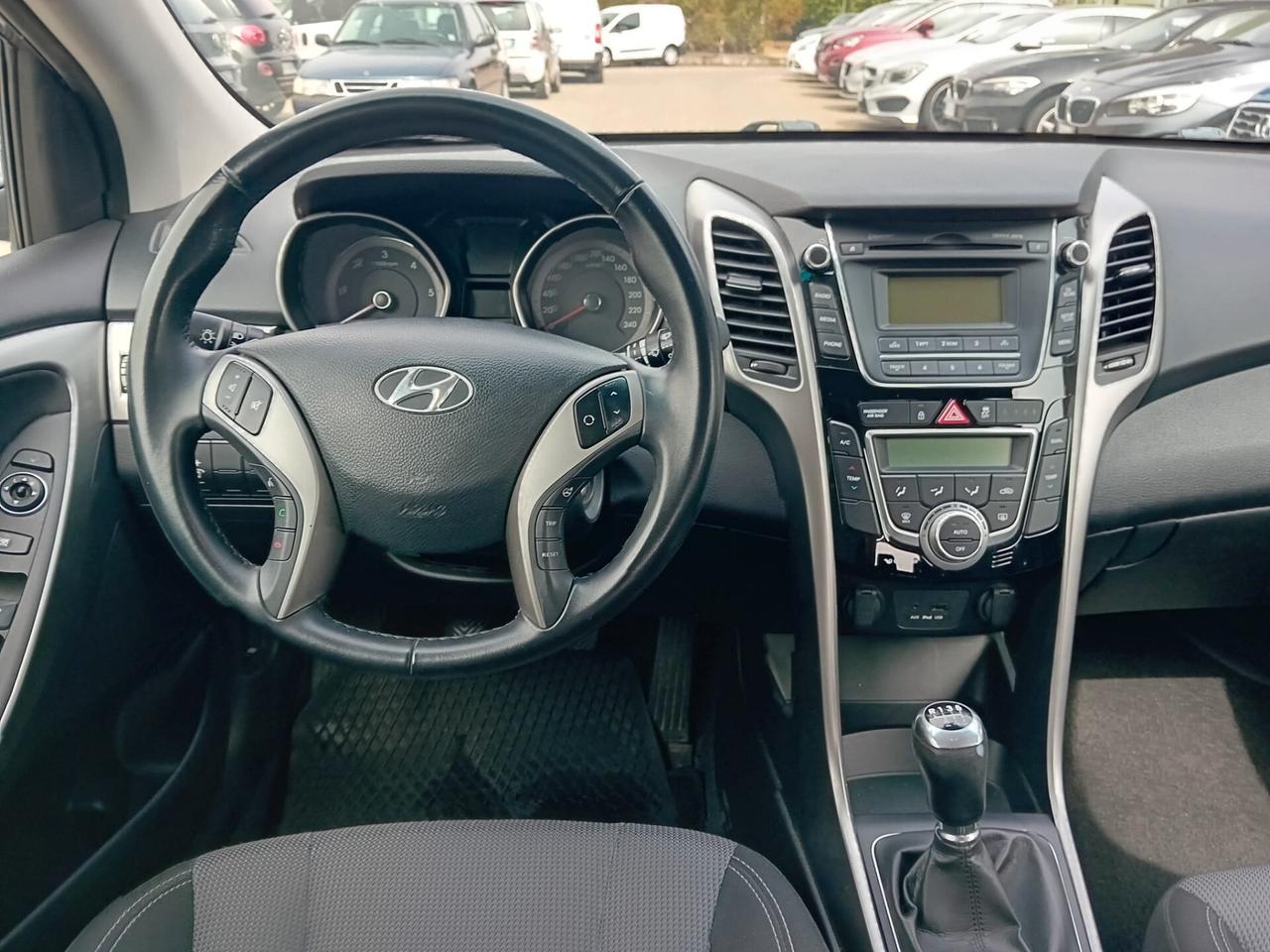 Hyundai i30 Wagon 1.6 crdi Comfort 110cv SERVICE HYUNDAI